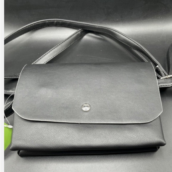 Roots Classic Black Crossbody Bag - Picture 6 of 9